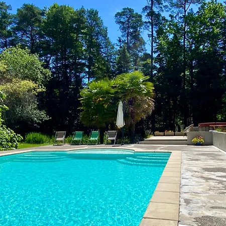Bed and breakfast Maison De Maitre - Dans Foret Royale Avec Piscine Et Sainte-Croix-Volvestre