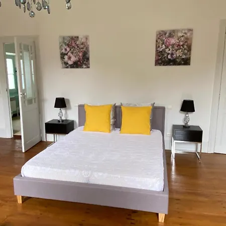 Bed and breakfast Maison De Maitre - Dans Foret Royale Avec Piscine Et