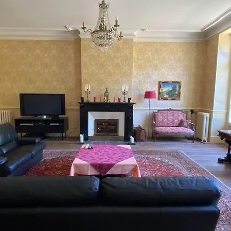 Maison De Maitre - Dans Foret Royale Avec Piscine Et Bed and breakfast *